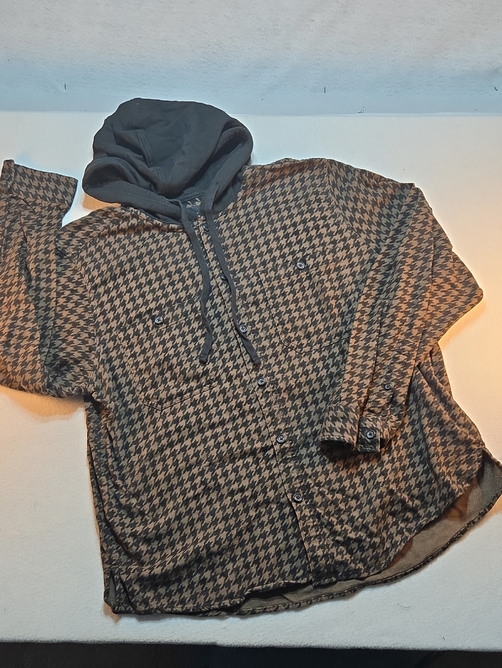 Original Use Men's Brown & Black Houndstooth Hooded Button-Down Shirt